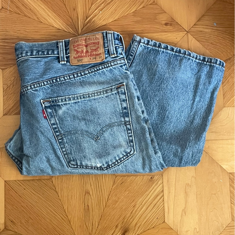 $10 SALE Levi’s 550 Light Medium Blue Denim Jeans Regular W38xL30 Distressed - Picture 7 of 8